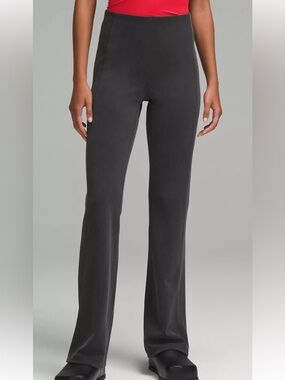 NWT Size 8 Black Lululemon Ribbed Softstreme Flared Pant Regular